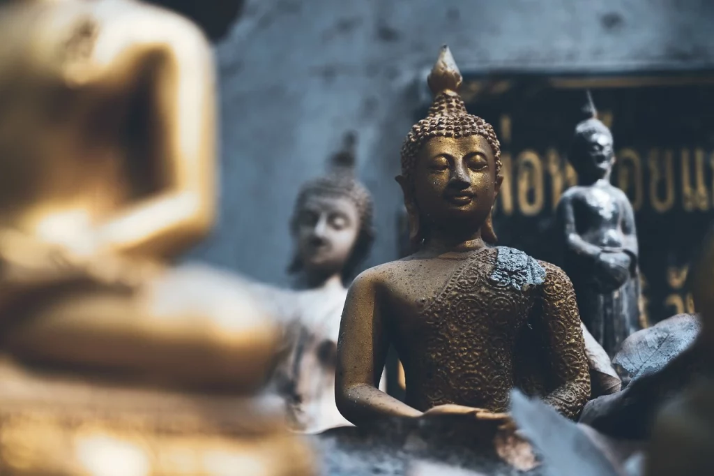 Buddha rézszobrok